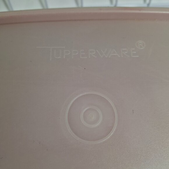 Vintage Collectible Tupperware Deli Bacon Keeper Paprika Red 9.5 x 5.5 x 1.75 In - Picture 11 of 11